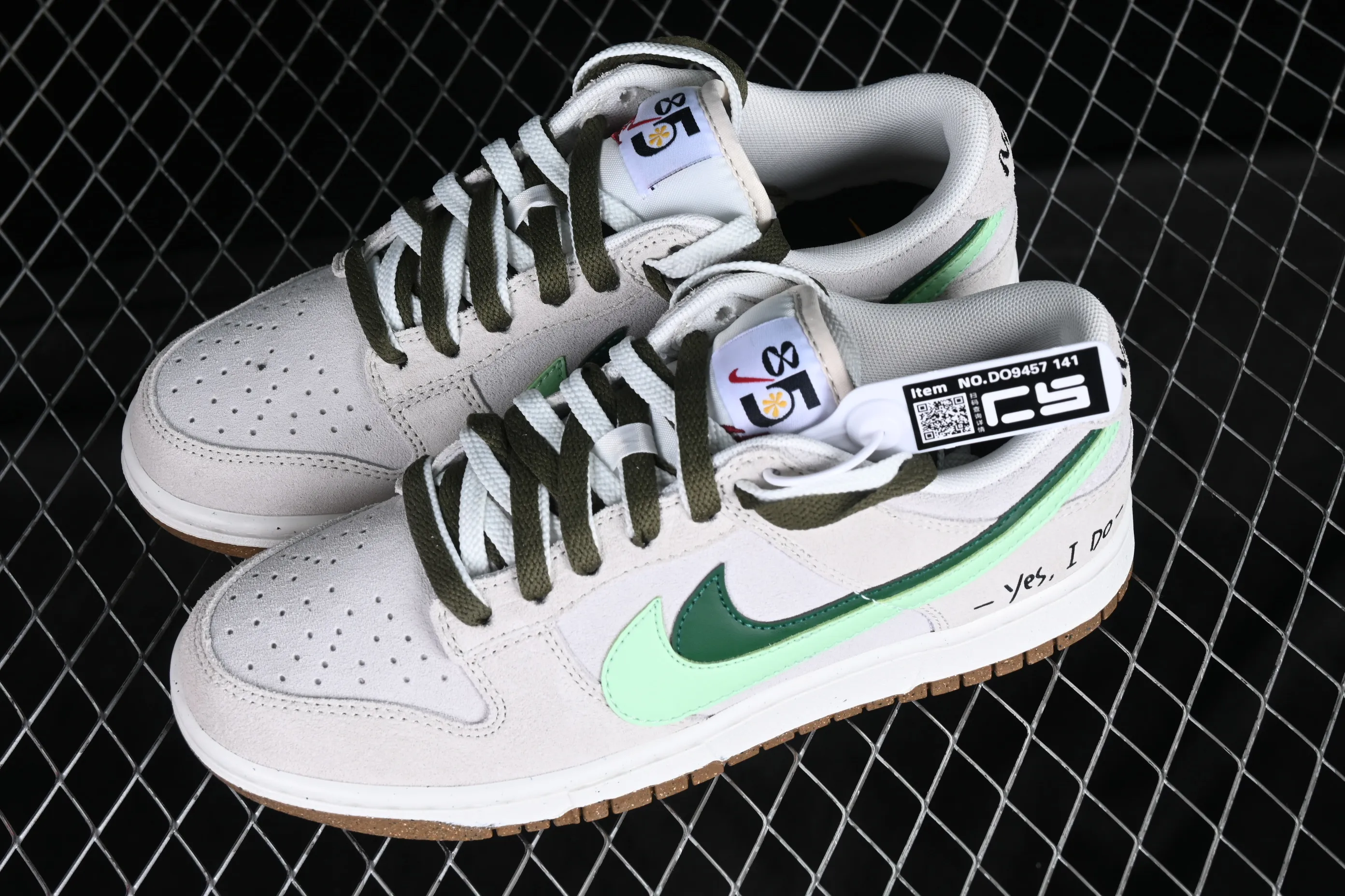 All categories Nk SB Dunk series Nk SB Dunk Low low-top sneakers Nk SB Dunk Low "85" grass green double hook SB low-top sports and leisure sneakers DO9457-141